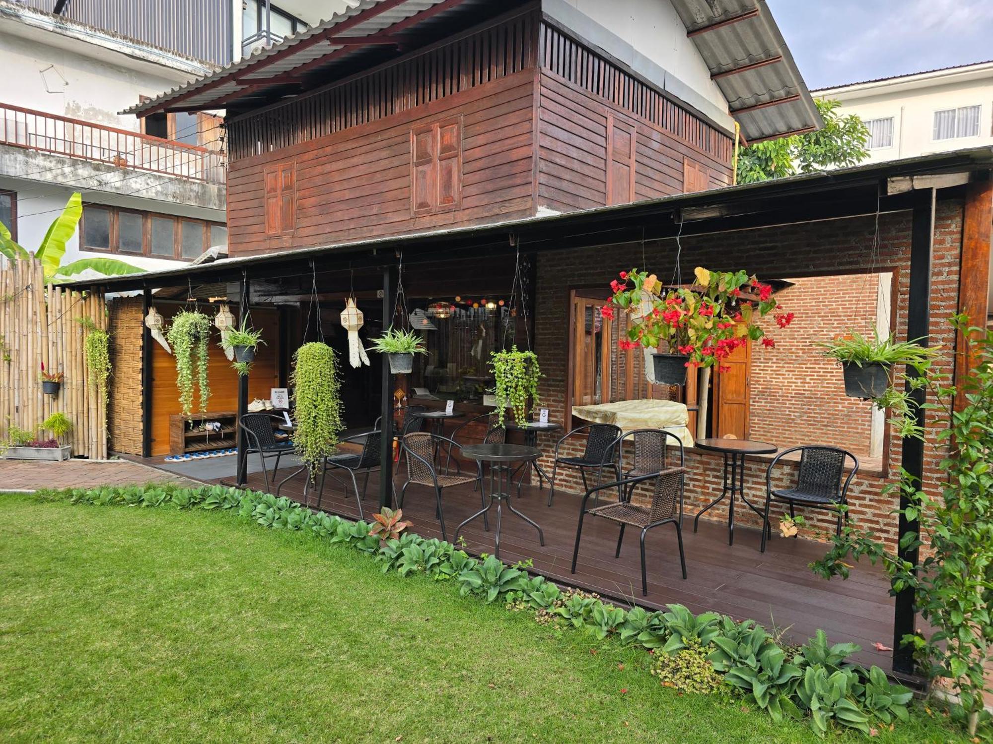 The Old City Rooms Chiang Mai Exterior foto